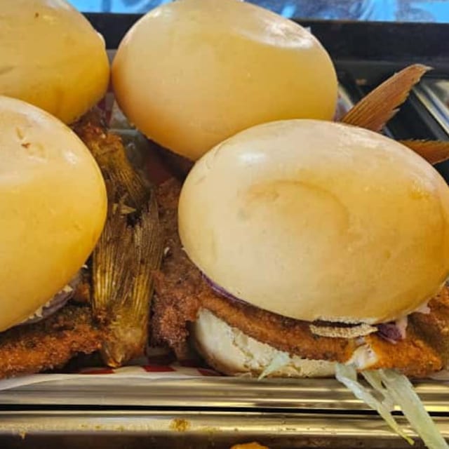 Pan con Minuta.